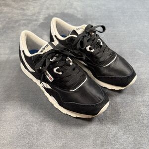 Reebok Classic Nylon Leather Black White  Low Size 7.5
